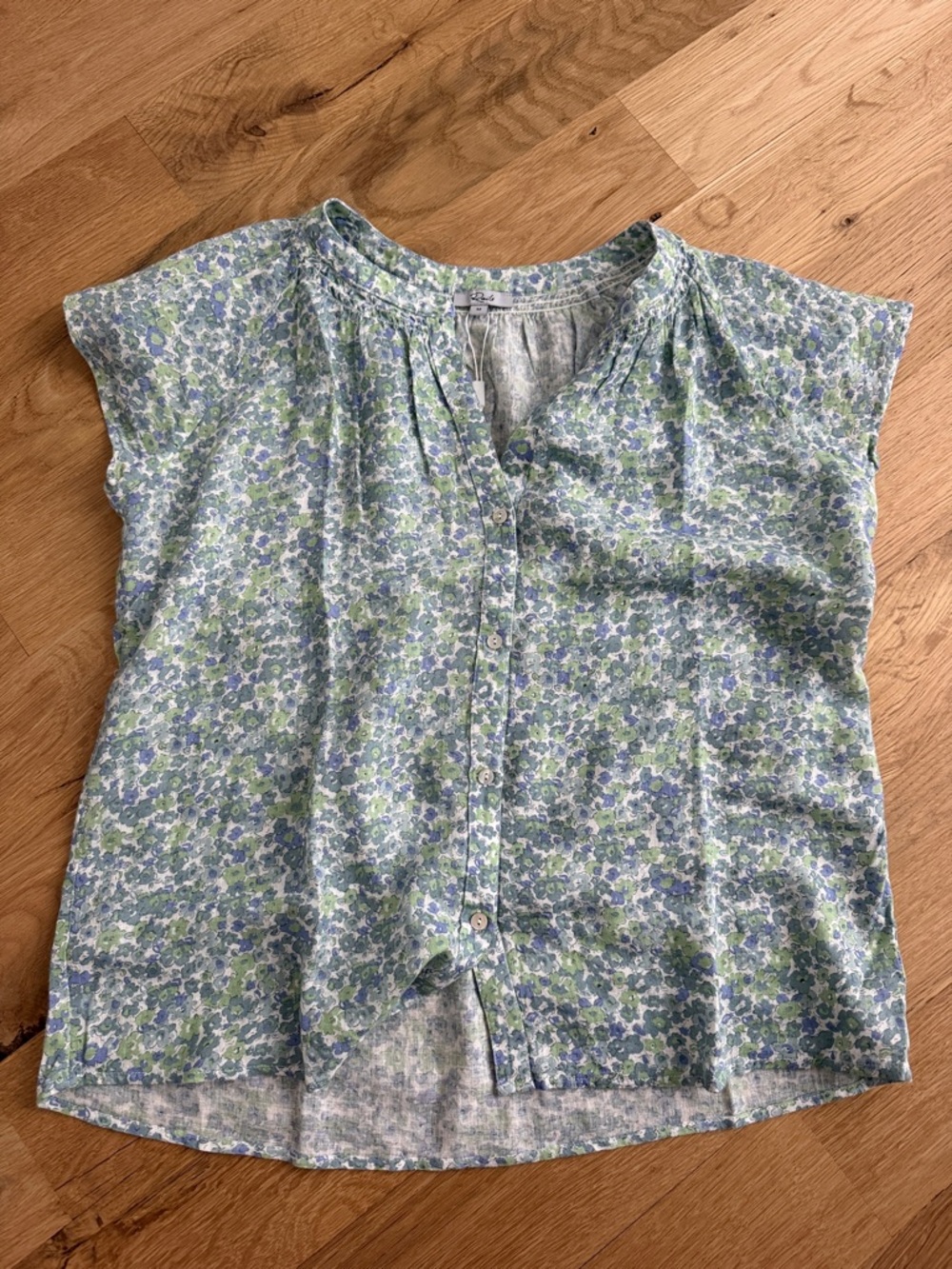 Rails - Lightweight Floral Button-Front Blouse in Blue and Green